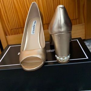 New in box Gold leather heels size 8